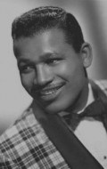 Full Sugar Ray Robinson filmography who acted in the movie The Knockout Parade.