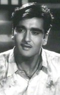 Full Sunil Dutt filmography who acted in the movie Khandan.