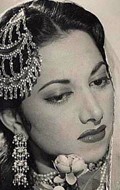Full Suraiya filmography who acted in the movie Deewana.