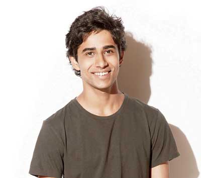 Full Suraj Sharma filmography who acted in the movie Life of Pi.