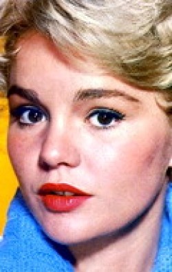 Full Tuesday Weld filmography who acted in the movie Falling Down.