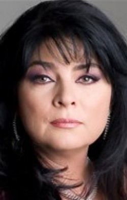 Full Victoria Ruffo filmography who acted in the movie El hombre sin miedo.