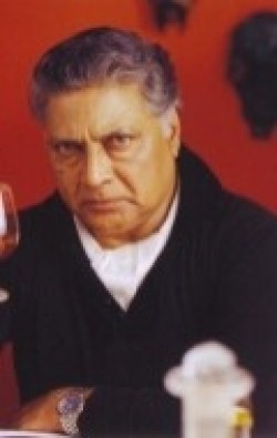 Full Vikram Gokhale filmography who acted in the movie Sau Crore.