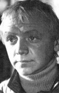 Full Viktor Perevalov filmography who acted in the movie Priklyucheniya Travki.