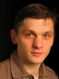 Full Viktor Nemets filmography who acted in the movie Rayskie kuschi.