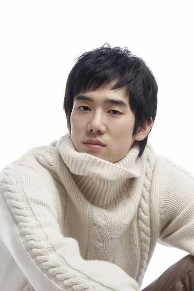 Full Yoo Yeon Seok filmography who acted in the movie Sang-eui-won.