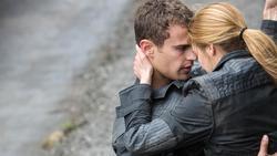 Divergent photo from the set.
