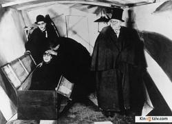 Das Cabinet des Dr. Caligari. photo from the set.