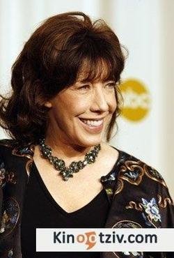 Lily Tomlin photo from the set.