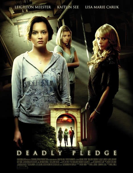The Haunting of Sorority Row is similar to Se buscan abrazos.