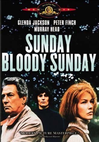Sunday Bloody Sunday is similar to De kantwerkster van Brugge.