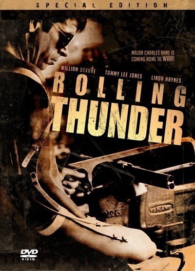 Rolling Thunder is similar to Les pas perdus.