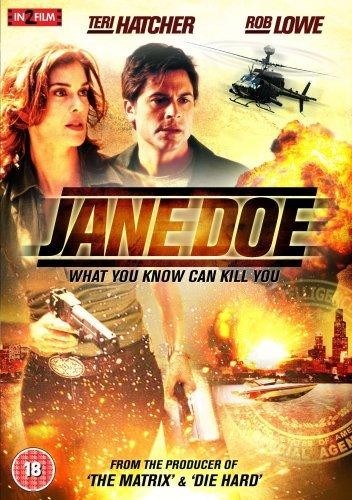 Jane Doe is similar to La guerra dei topless.