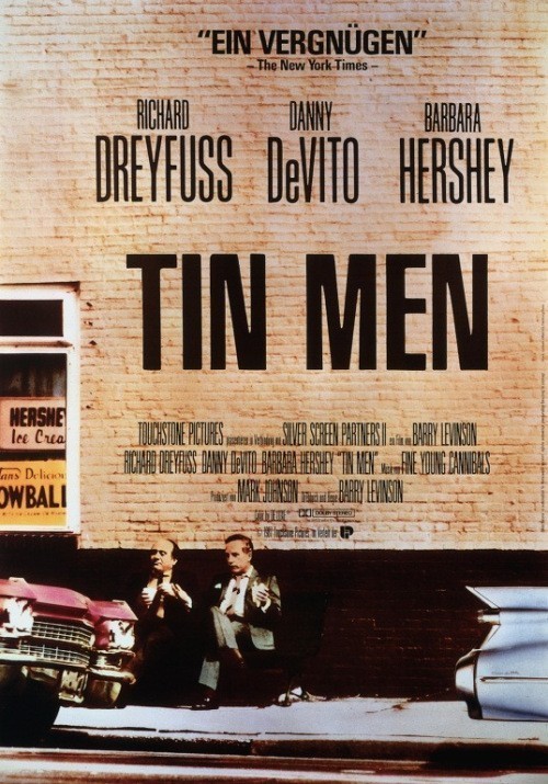 Tin Men is similar to Ma terre.