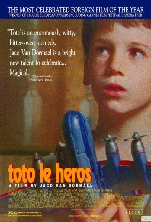 Toto le heros is similar to Mujer con bolso.